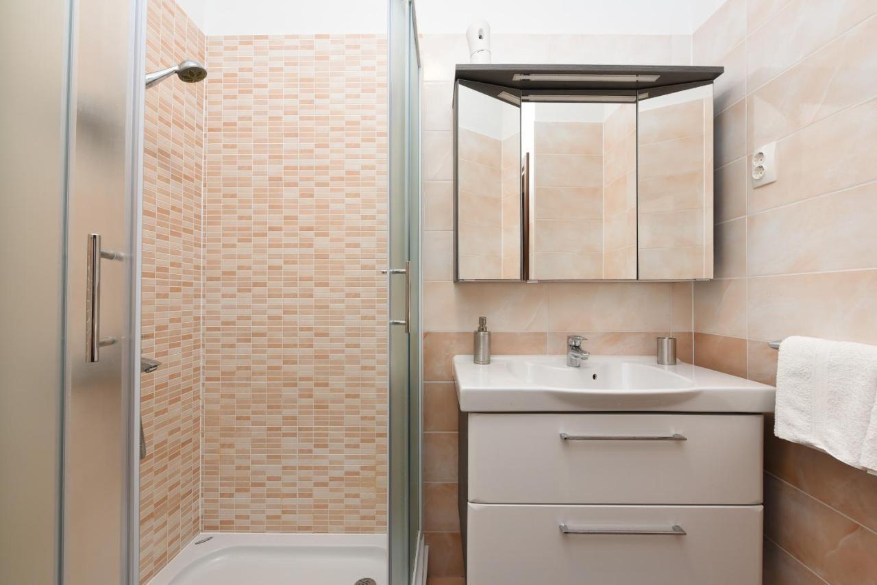 Apartment Sonja Затон Екстер'єр фото